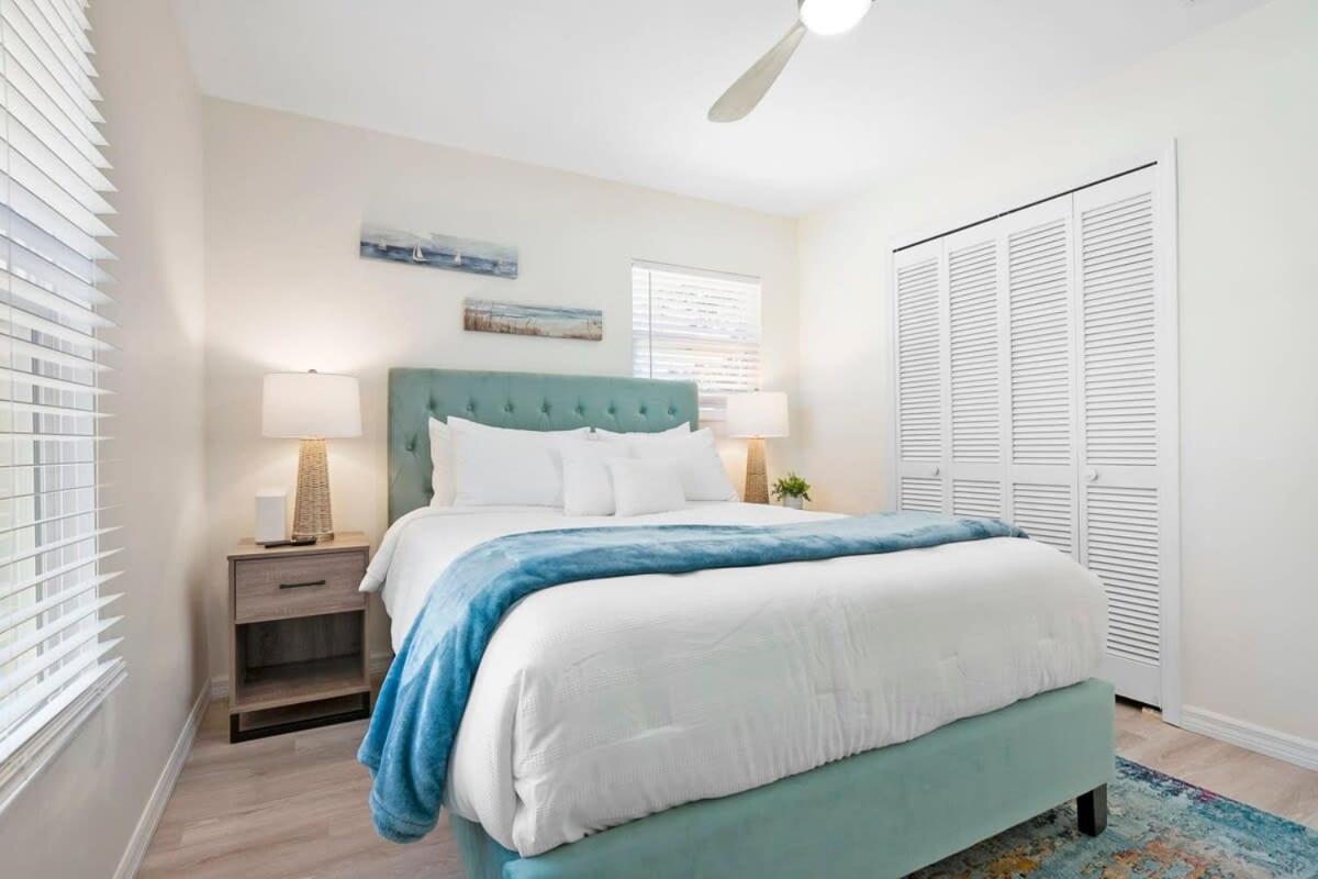 The St Augusdream Renovated Beach House Sleeps 8 Walk To Beach Saint Augustine Exterior foto