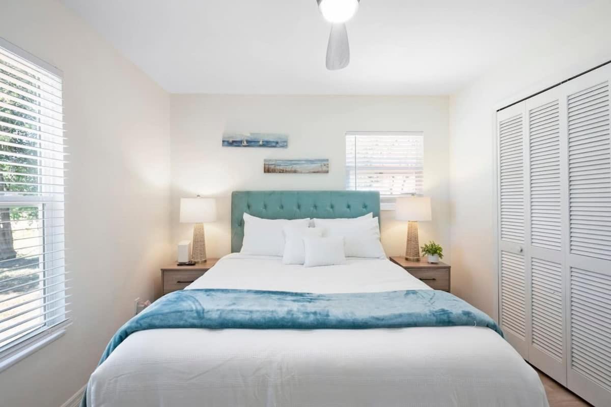 The St Augusdream Renovated Beach House Sleeps 8 Walk To Beach Saint Augustine Exterior foto