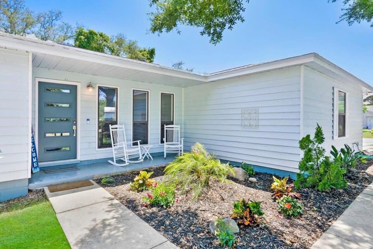 The St Augusdream Renovated Beach House Sleeps 8 Walk To Beach Saint Augustine Exterior foto